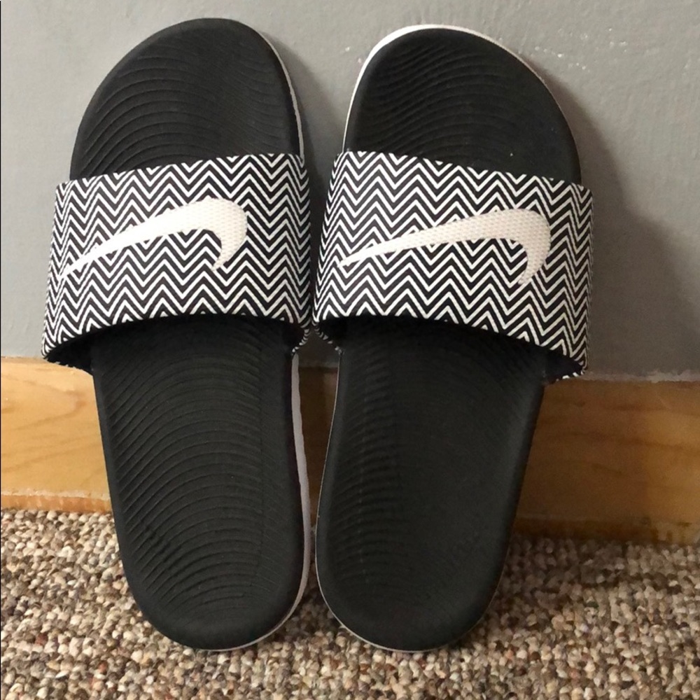 Nike slides